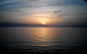 Δωμάτια Τίνα